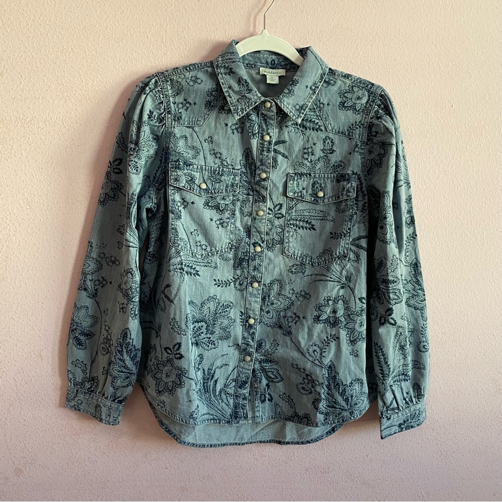 Sundance 100% Cotton Western Floral Fountains Chambray Pocket Snap Button Down